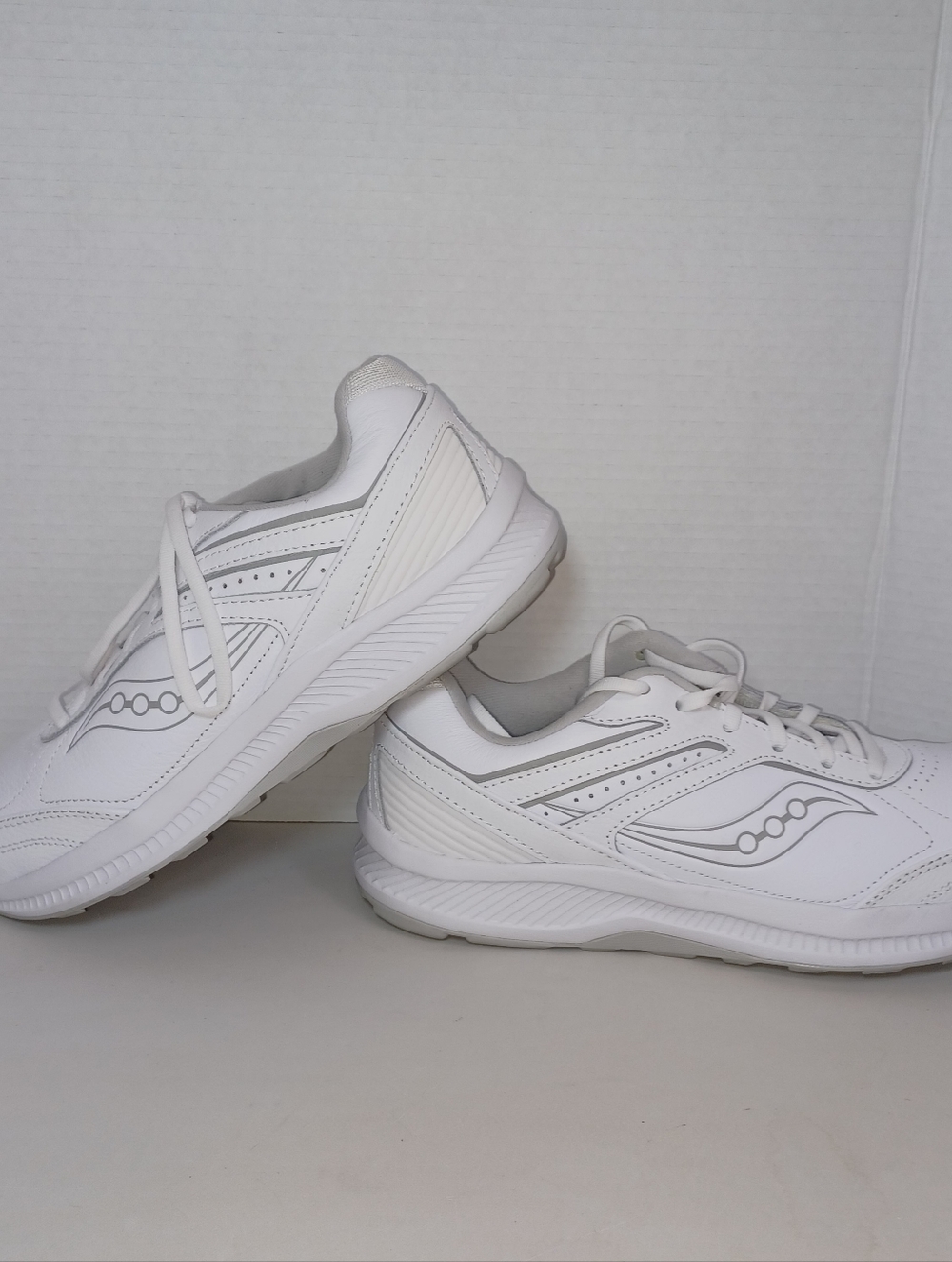 Saucony Women's 10 Echelon Walker 3 APMA Approved Walking Shoe Style# S50200-1.